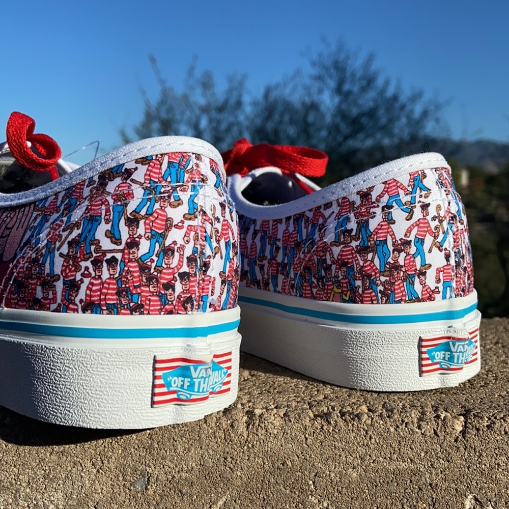 New “WHERE’S WALDO” Vans Authentic - Picture 5 of 16